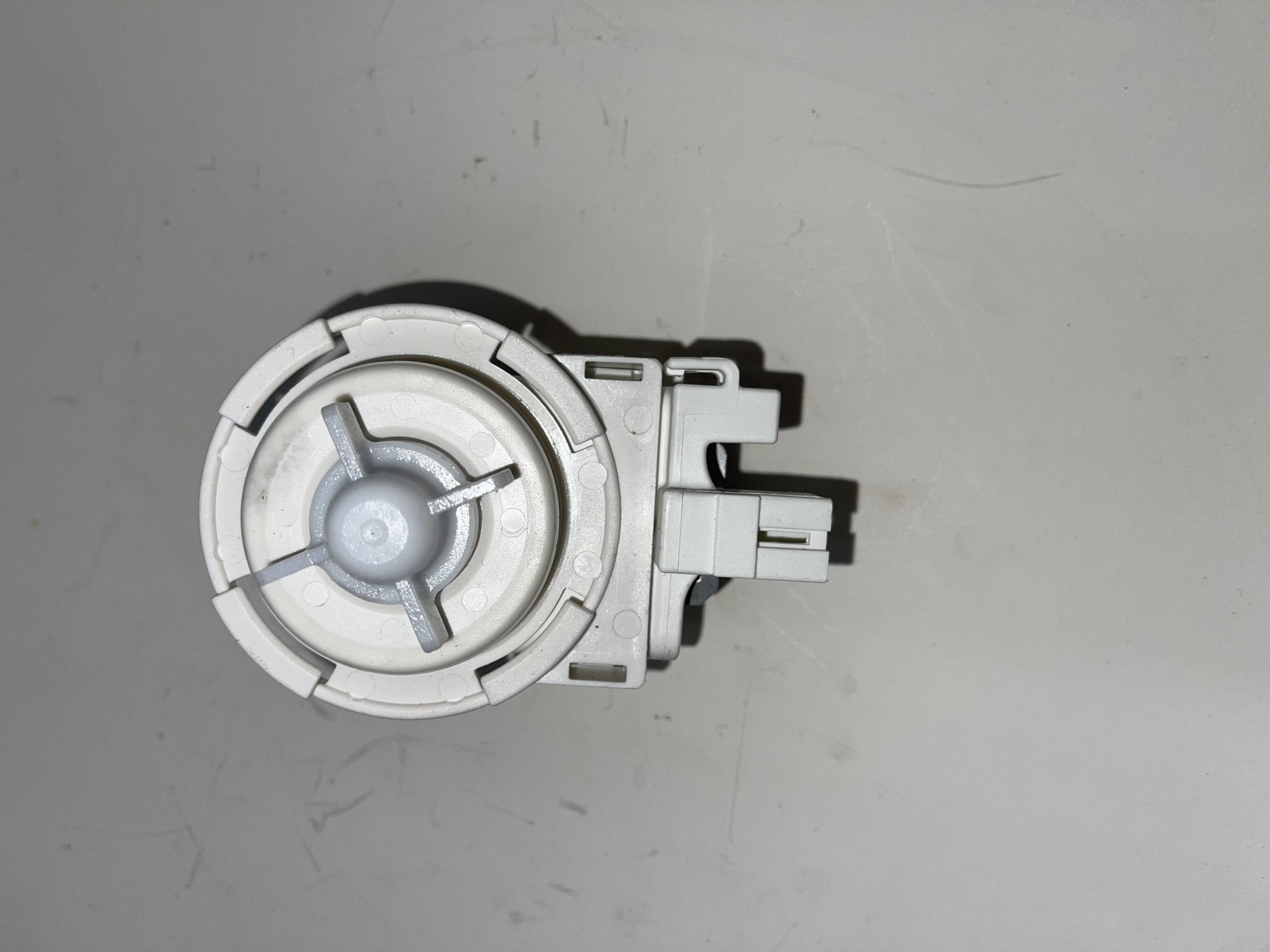 POMPA DI  SCARICO PER  LAVATRICE MIELE 6239560