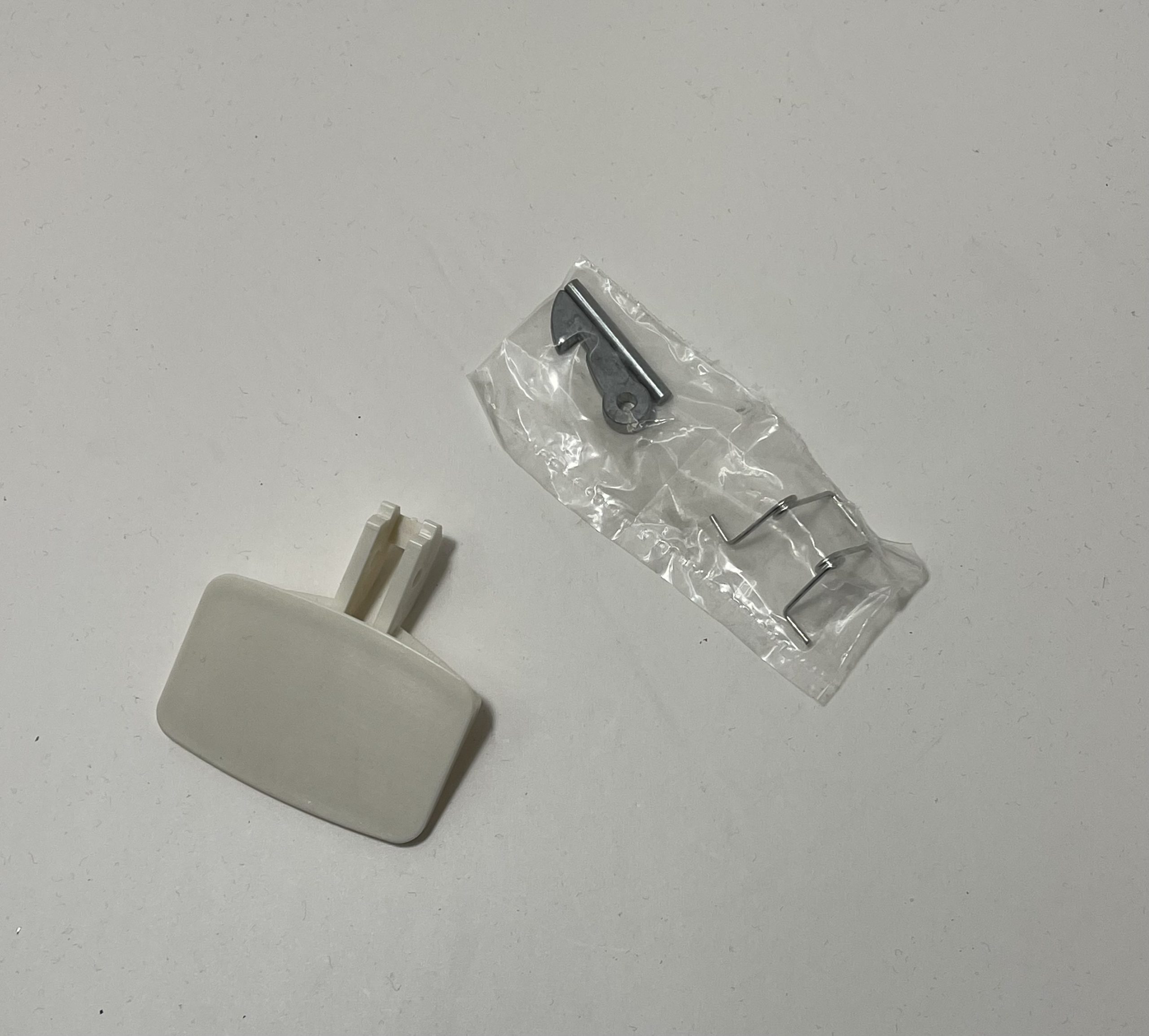 MANIGLIA OBLO' PER LAVATRICE ARISTON INDESIT ARDO BOMPANI WND966  719003200