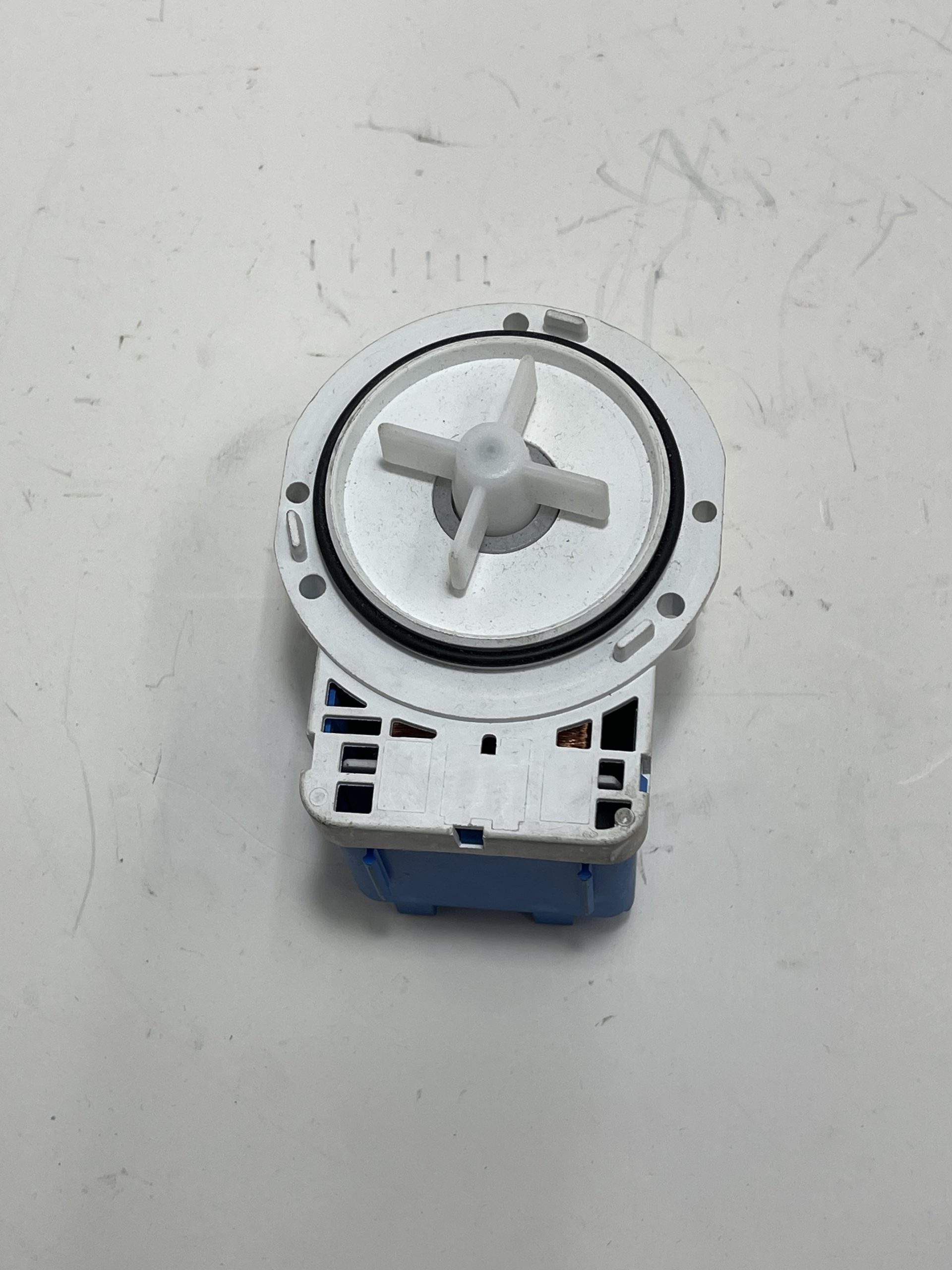 POMPA DI SCARICO ELETTROPOMPA UNIVERSALE PER LAVATRICE D422138