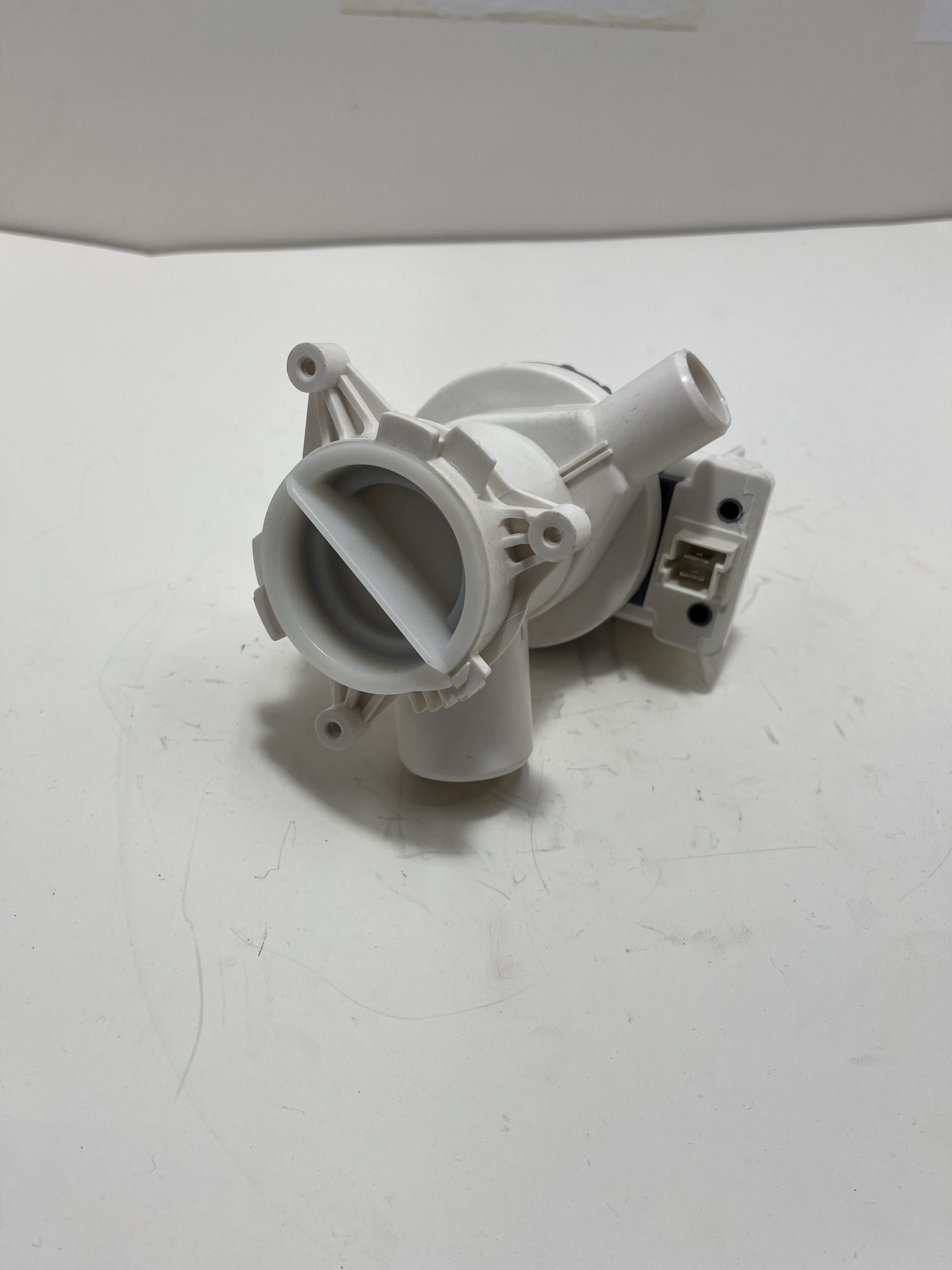 POMPA DI SCARICO PER  LAVATRICE BEKO 00215420/2801100300