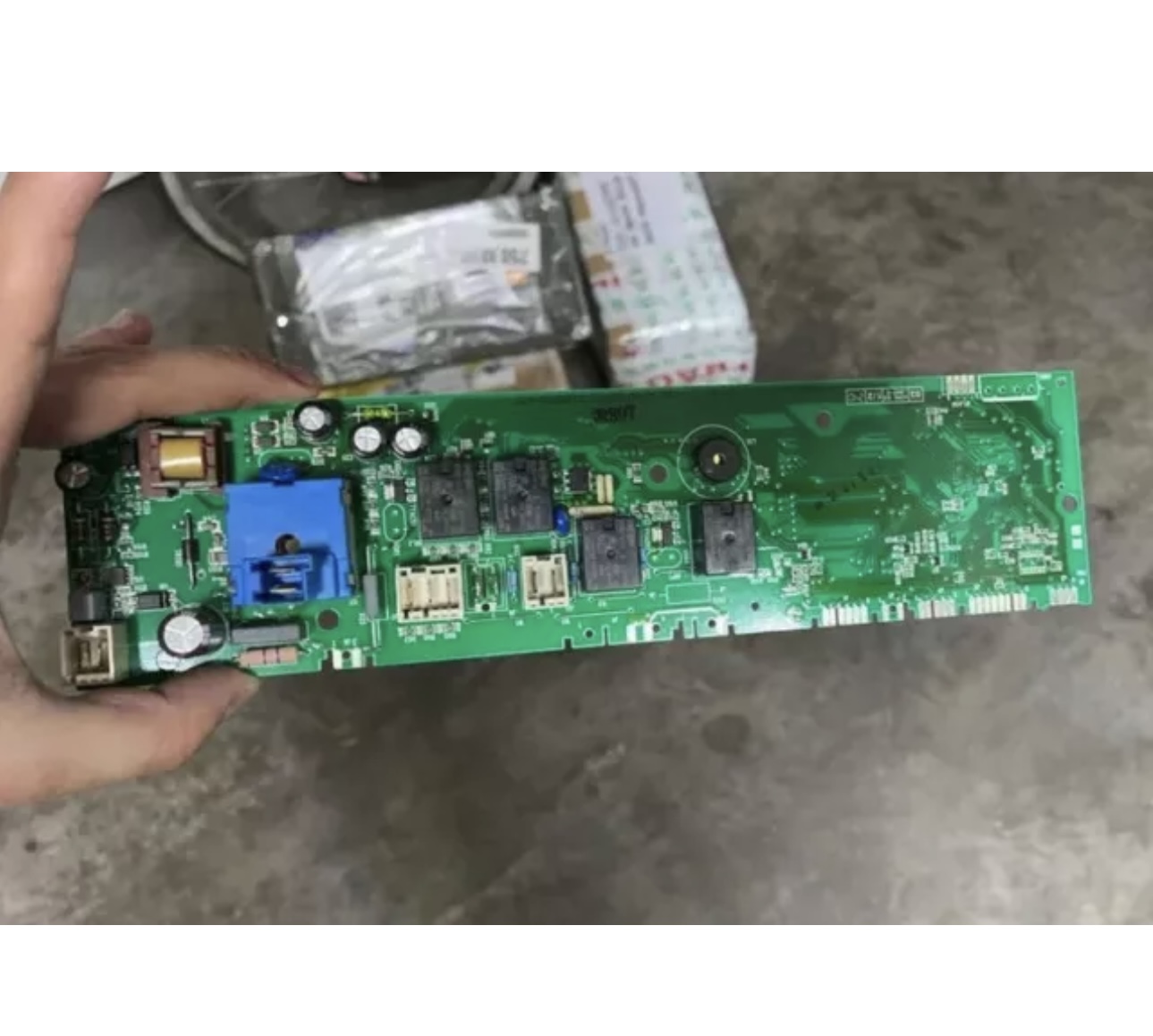 RIPARAZIONE SCHEDA ASCIUGATRICE ELECTROLUX REX EDR0692XAX /ENV06